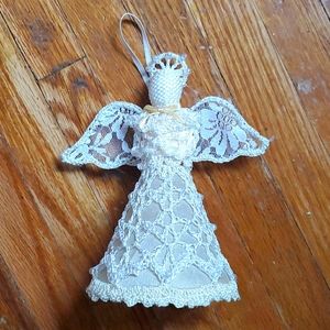 🤍😇 Vintage lace angel ornament / tree topper